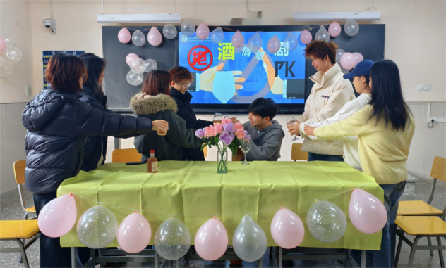 1763185457918411.png 1.png